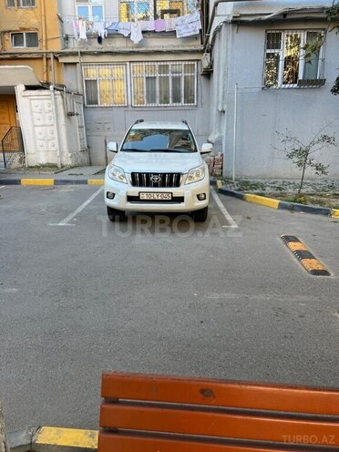 Toyota Land Cruiser Prado 2011, 299,000 km - 2.7 l - Bakı