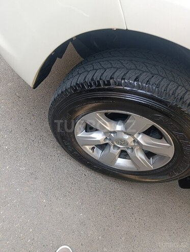Toyota Land Cruiser Prado 2011, 299,000 km - 2.7 l - Bakı