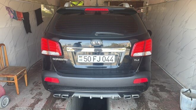 Kia Sorento 2009, 174,000 km - 2.0 л - Sumqayıt