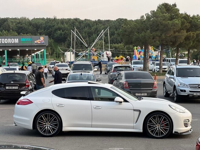 Porsche Panamera 4 2011, 165,000 km - 3.6 l - Bakı