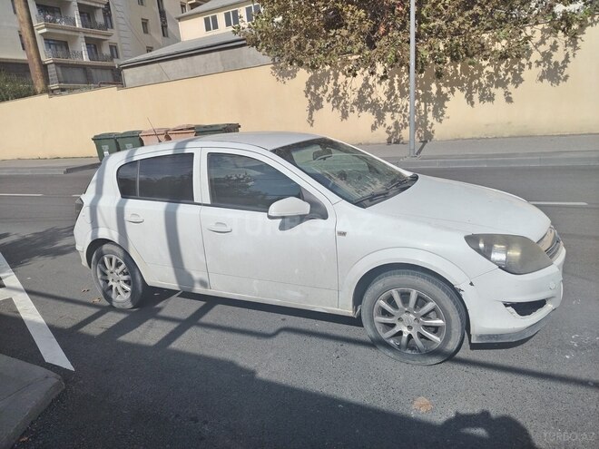 Opel Astra 2009, 335,000 km - 1.4 l - Bakı
