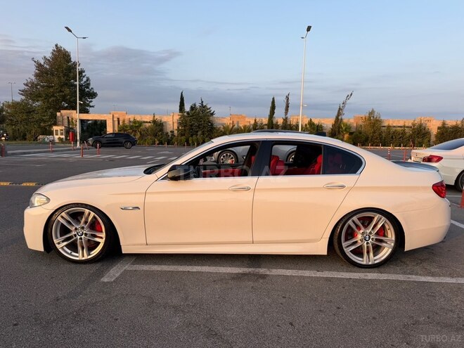 BMW 528 2015, 236,000 km - 2.0 л - Bakı