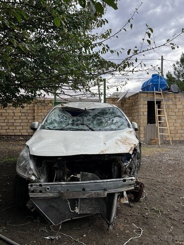 Nissan Sunny 2012, 220,000 km - 1.5 l - Bakı
