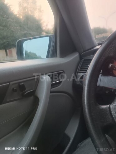 Mercedes C 200 1999, 360,000 km - 2.0 л - Beyləqan