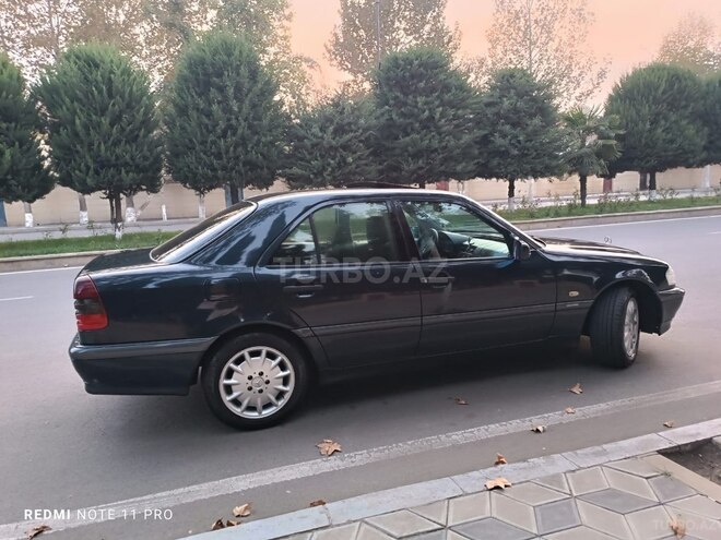 Mercedes C 200 1999, 360,000 km - 2.0 л - Beyləqan