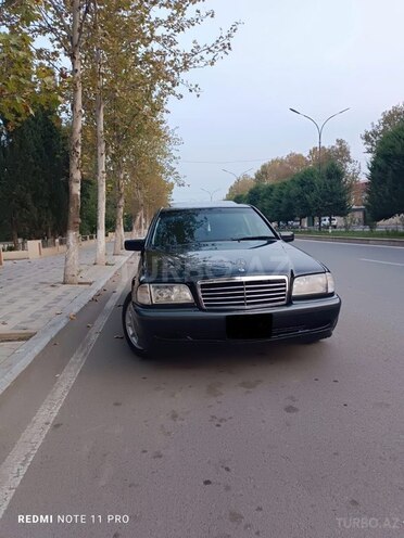 Mercedes C 200 1999, 360,000 km - 2.0 л - Beyləqan
