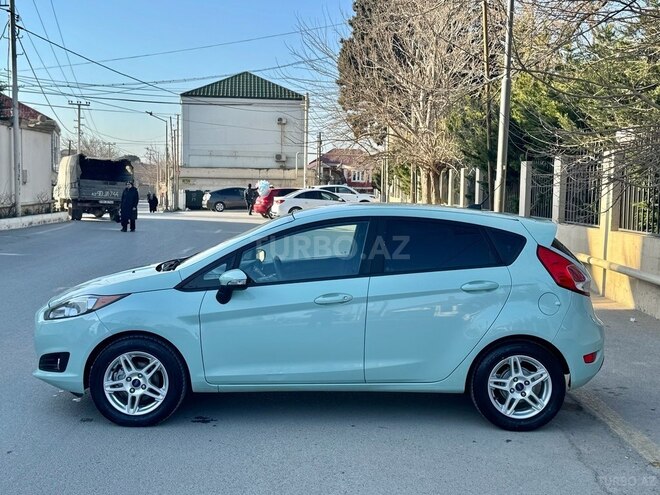 Ford Fiesta 2017, 104,000 km - 1.0 l - Bakı