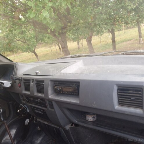 GAZ 32212 1997, 200,000 km - 2.4 л - Bərdə