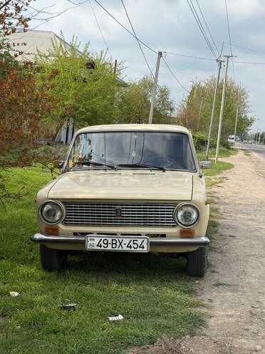 LADA (VAZ) 21011 1979, 80,000 km - 1.3 l - Saatlı