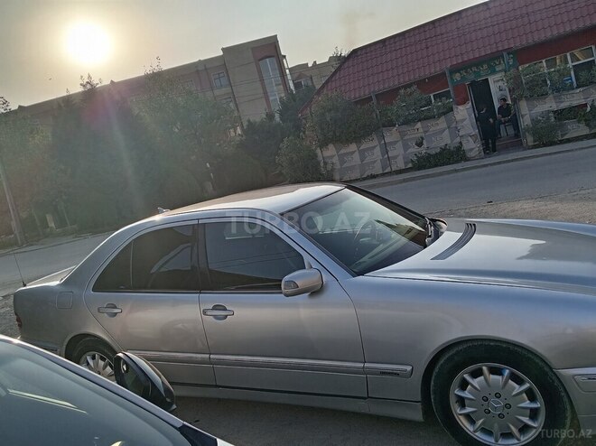 Mercedes E 200 2000, 330,000 km - 2.0 l - Bakı