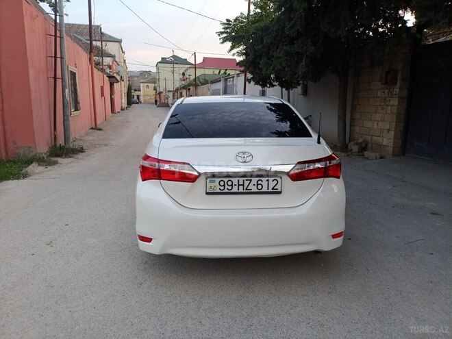 Toyota Corolla 2014, 250,000 km - 1.6 л - Bakı