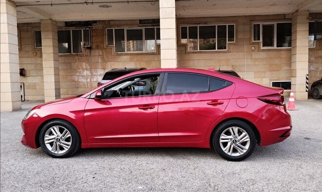 Hyundai Elantra 2019, 55,500 km - 2.0 l - Bakı