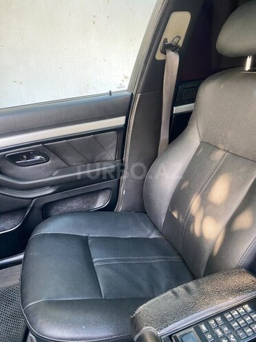 BMW 528 1998, 250,000 km - 2.8 l - Bakı