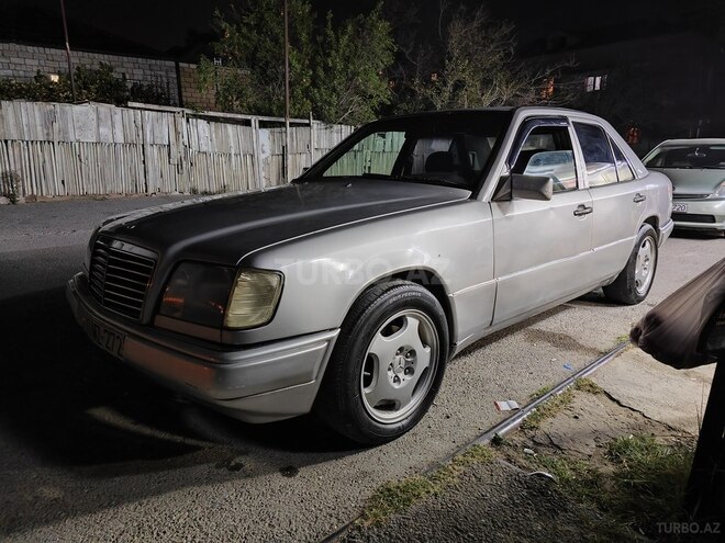 Mercedes E 220 1994, 446,620 km - 2.2 л - Bakı