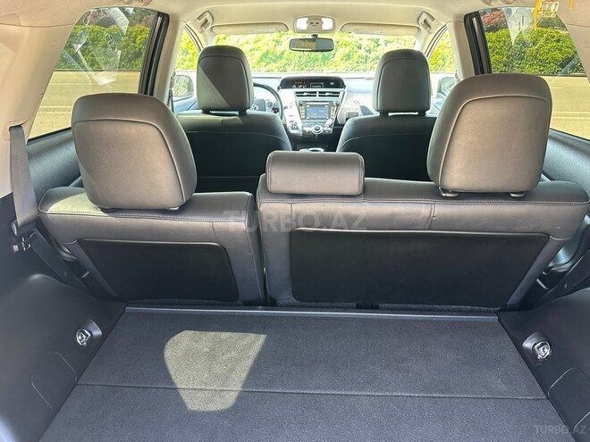 Toyota Prius V 2016, 160,000 km - 1.8 l - Bakı