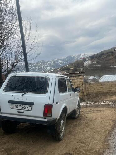 LADA (VAZ) Niva 2006, 260,000 km - 1.7 l - Lerik