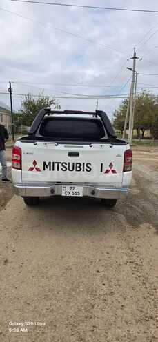 Mitsubishi L200 2016, 300,000 km - 2.5 l - Şirvan