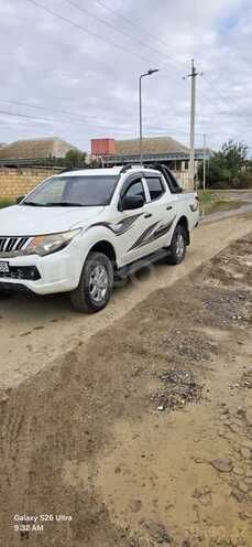 Mitsubishi L200 2016, 300,000 km - 2.5 l - Şirvan