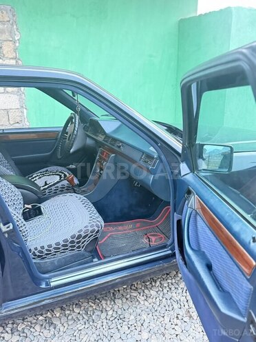Mercedes 200 E 1991, 428,000 km - 2.0 l - Bakı