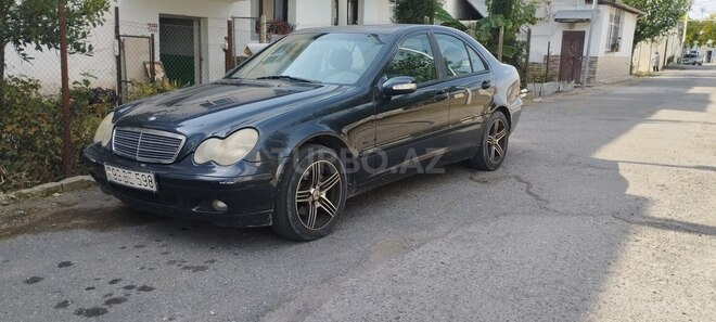 Mercedes C 200 2000, 423,000 km - 2.0 л - Oğuz