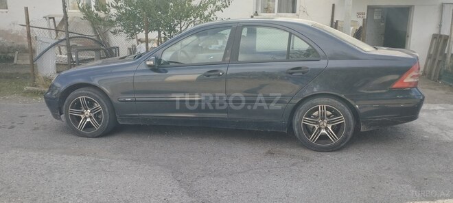 Mercedes C 200 2000, 423,000 km - 2.0 л - Oğuz