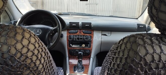 Mercedes C 200 2000, 423,000 km - 2.0 л - Oğuz