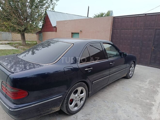 Mercedes E 200 2000, 315,000 km - 2.0 l - Şəki