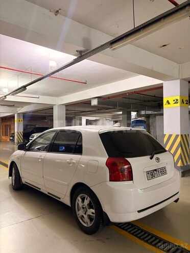 Toyota Corolla 2006, 325,000 km - 1.4 l - Bakı