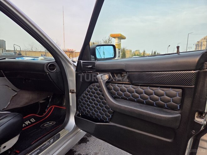 BMW 525 1994, 430,000 km - 2.5 l - Sumqayıt