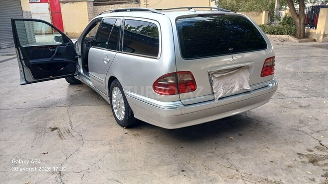 Mercedes E 270 2000, 375,065 km - 2.7 l - Saatlı