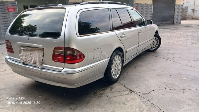 Mercedes E 270 2000, 375,065 km - 2.7 l - Saatlı
