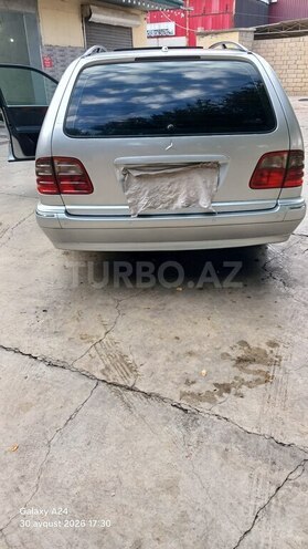 Mercedes E 270 2000, 375,065 km - 2.7 l - Saatlı