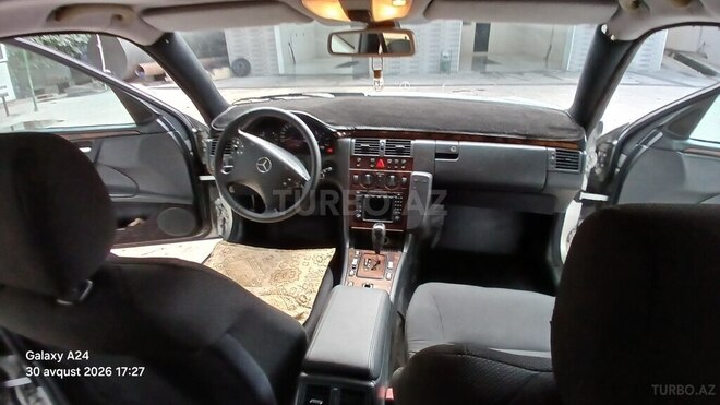 Mercedes E 270 2000, 375,065 km - 2.7 l - Saatlı
