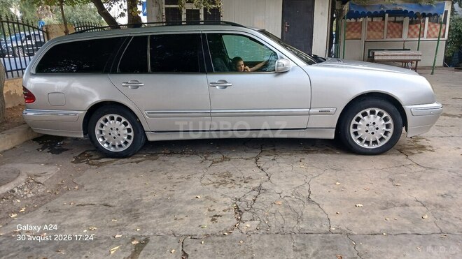 Mercedes E 270 2000, 375,065 km - 2.7 l - Saatlı