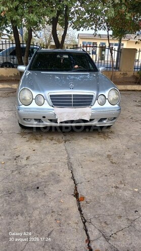 Mercedes E 270 2000, 375,065 km - 2.7 l - Saatlı
