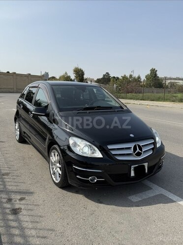 Mercedes B 170 2009, 134,000 km - 1.7 л - Bakı