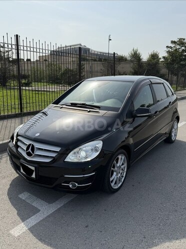 Mercedes B 170 2009, 134,000 km - 1.7 л - Bakı