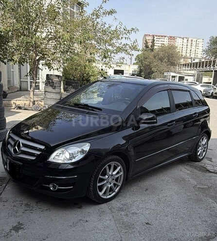 Mercedes B 170 2009, 134,000 km - 1.7 л - Bakı