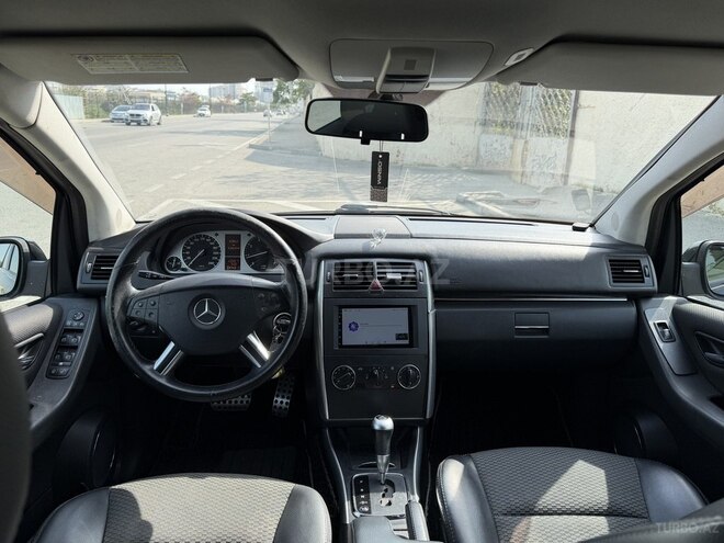 Mercedes B 170 2009, 134,000 km - 1.7 л - Bakı