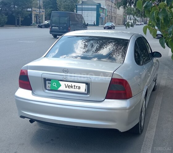 Opel Vectra 1999, 332,580 km - 1.8 l - Gəncə