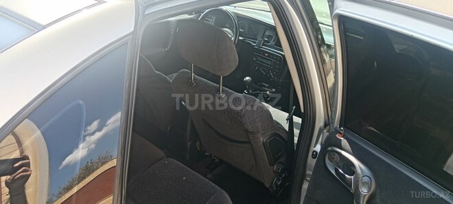 Opel Vectra 1999, 332,580 km - 1.8 l - Gəncə