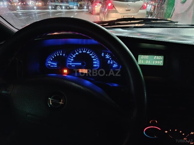 Opel Vectra 1998, 226,000 km - 2.0 l - Bakı