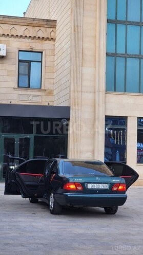 Mercedes E 280 1997, 450,000 km - 2.8 l - Bakı