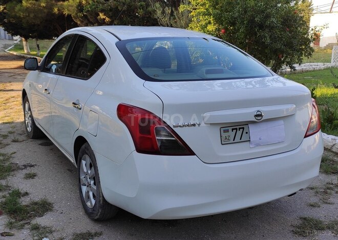Nissan Sunny 2014, 176,000 km - 1.5 l - Bakı