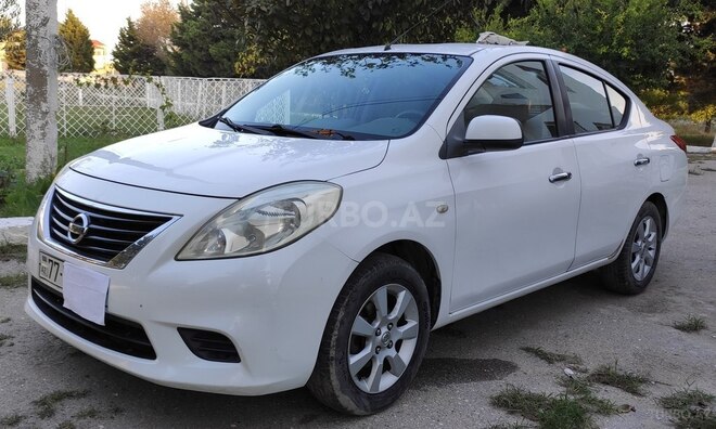Nissan Sunny 2014, 176,000 km - 1.5 l - Bakı