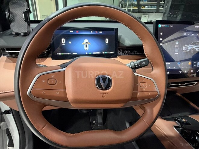 Changan  2025, 15,000 km - 1.5 l - Bakı