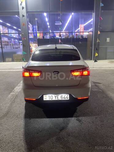 Kia Rio 2015, 176,700 km - 1.6 l - Bakı