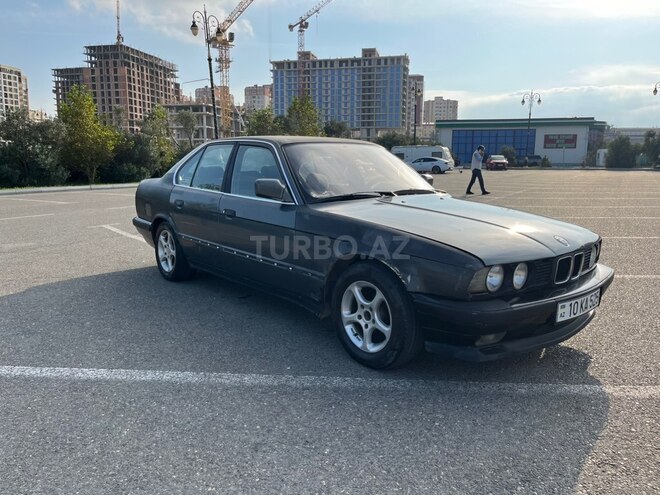 BMW 520 1988, 450,000 km - 2.0 л - Sumqayıt