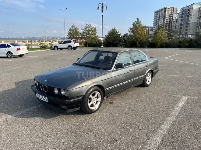 BMW 520 1988, 450,000 km - 2.0 л - Sumqayıt