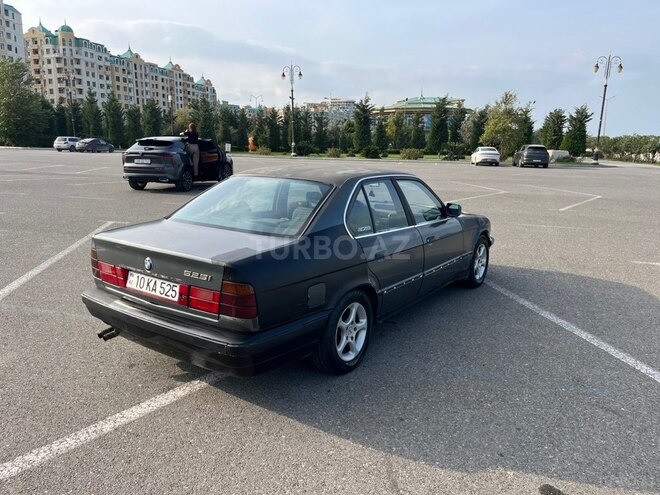 BMW 520 1988, 450,000 km - 2.0 л - Sumqayıt